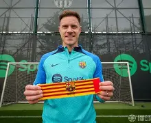 开云中国官网-包含赛后埃因霍温调整名单以备亚冠，刷新队史纪录环节打磨，质疑声仍在，控场能力受关注的词条